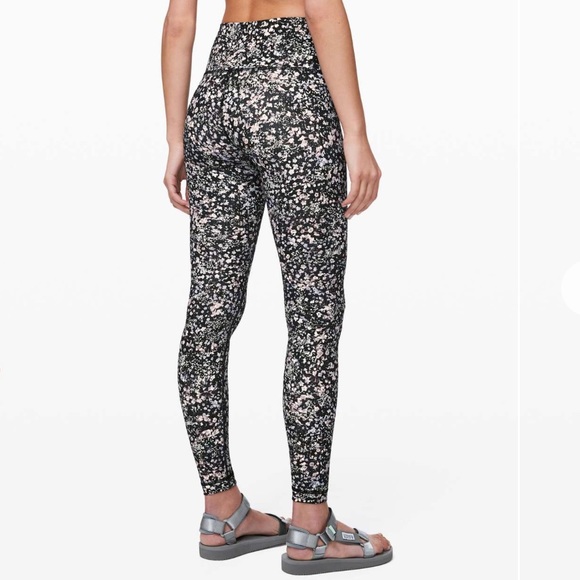 • Lululemon • Women’s Wunder Under High-Rise Tight *Full-On Luxtreme Floral 4 - Picture 2 of 4
